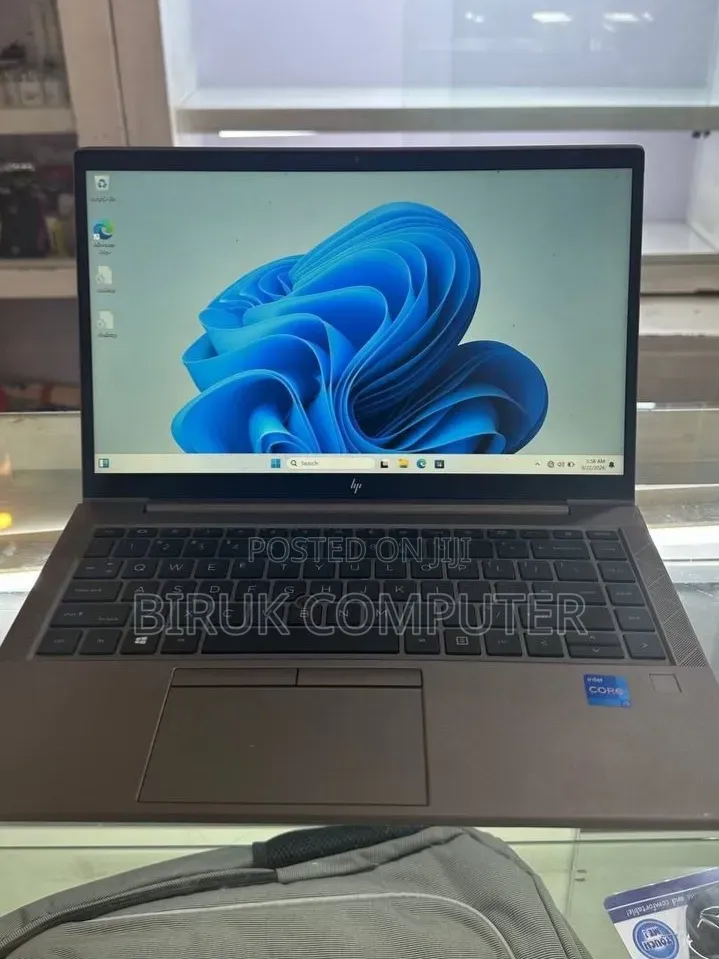 New Laptop Lenovo ThinkPad Yoga 16GB Intel Core i7 SSD 512GB