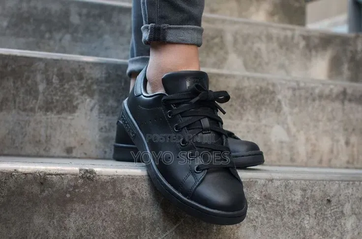 Adidas Stan Smith Triple Black Low-Cut All-Black Unisex Fashion Shoes