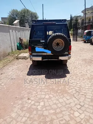 Toyota Land Cruiser 79 Series 2001 Blue
