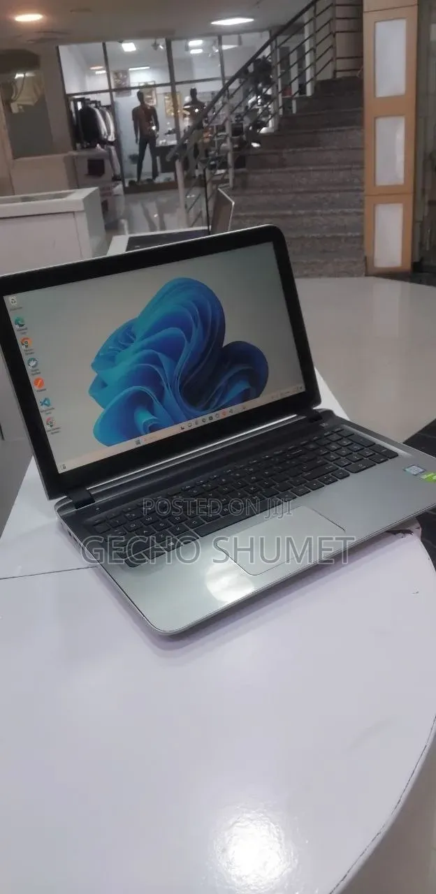 New Laptop HP Pavilion 15 8GB Intel Core i5 HDD+SSD 256GB