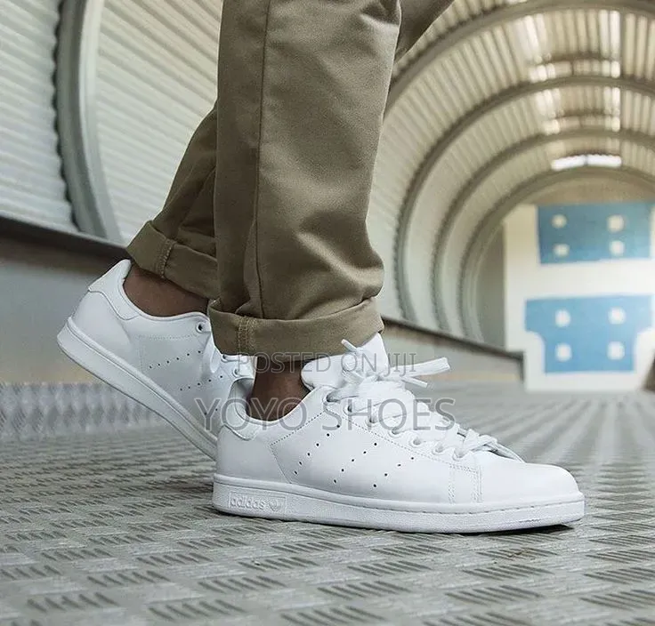 Adidas Stan Smith Triple Black Low-Cut Triple White Unisex Sneakers