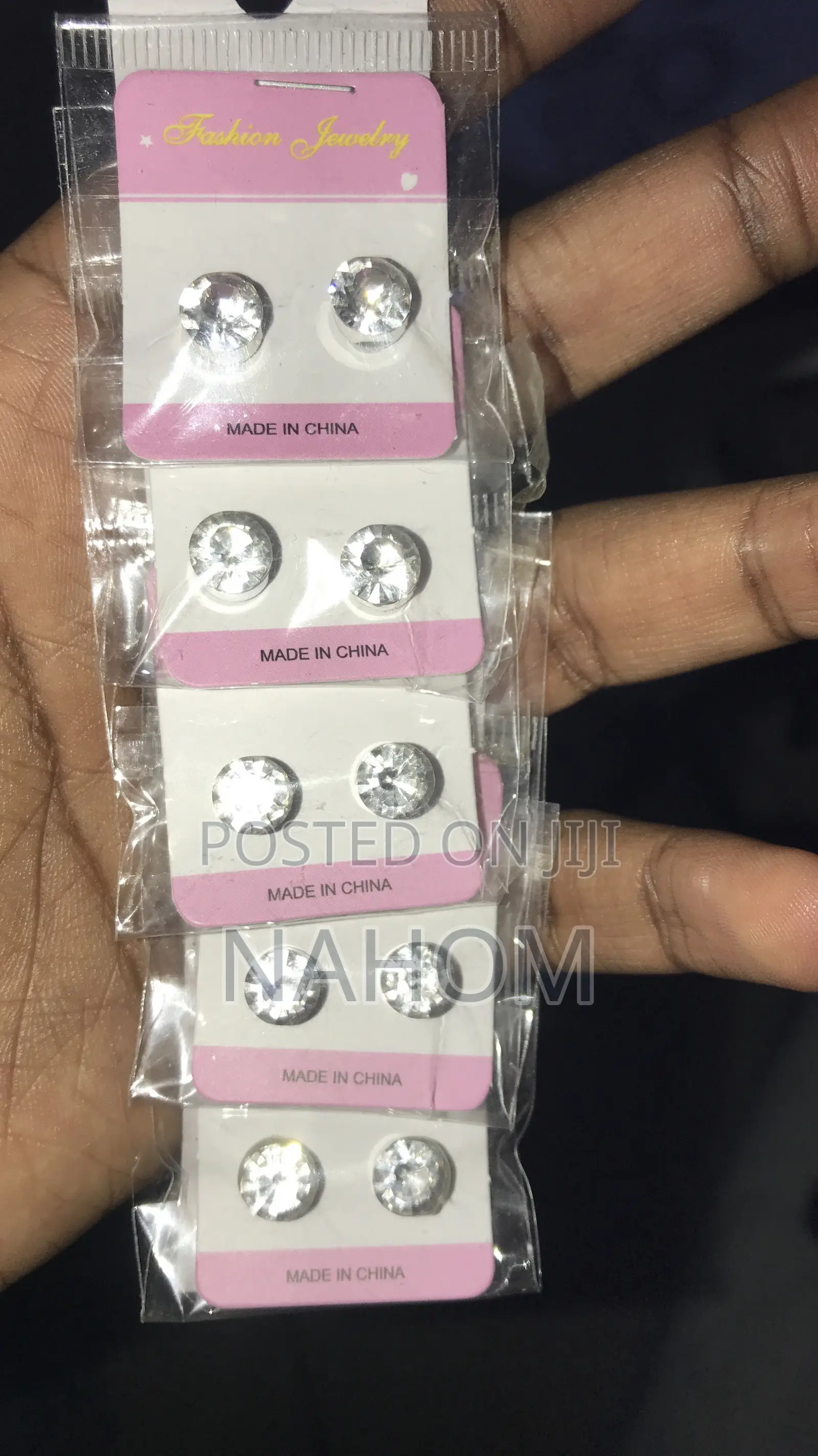 Earrings (ጆሮ ጌጥ)