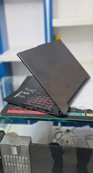 New Laptop Asus TUF Gaming A17 16GB Intel Core i7 SSD 1T