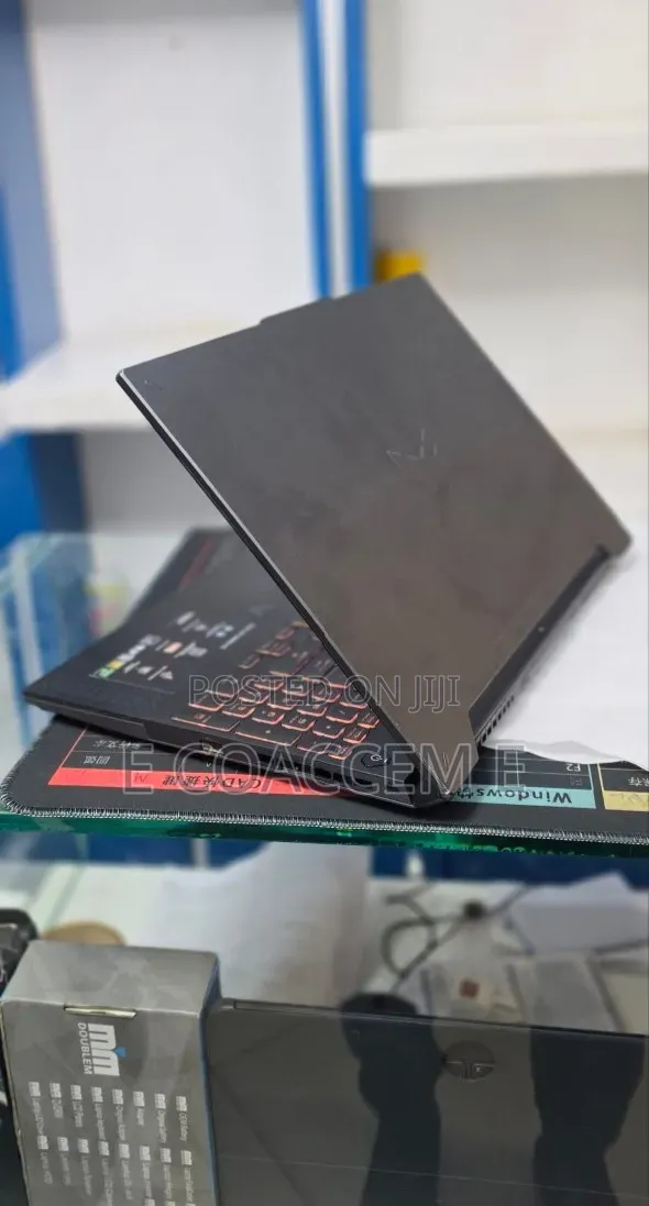 New Laptop Asus TUF Gaming A17 16GB Intel Core i7 SSD 1T
