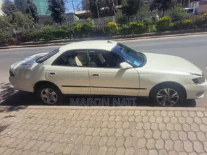 Toyota Mark II 2.0 (X90) 1995 White