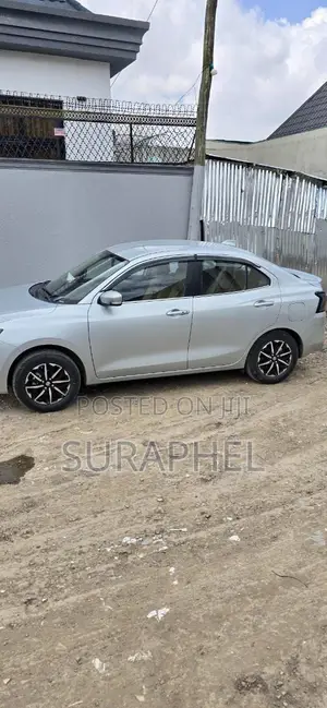 Suzuki Dzire 2025 Silver