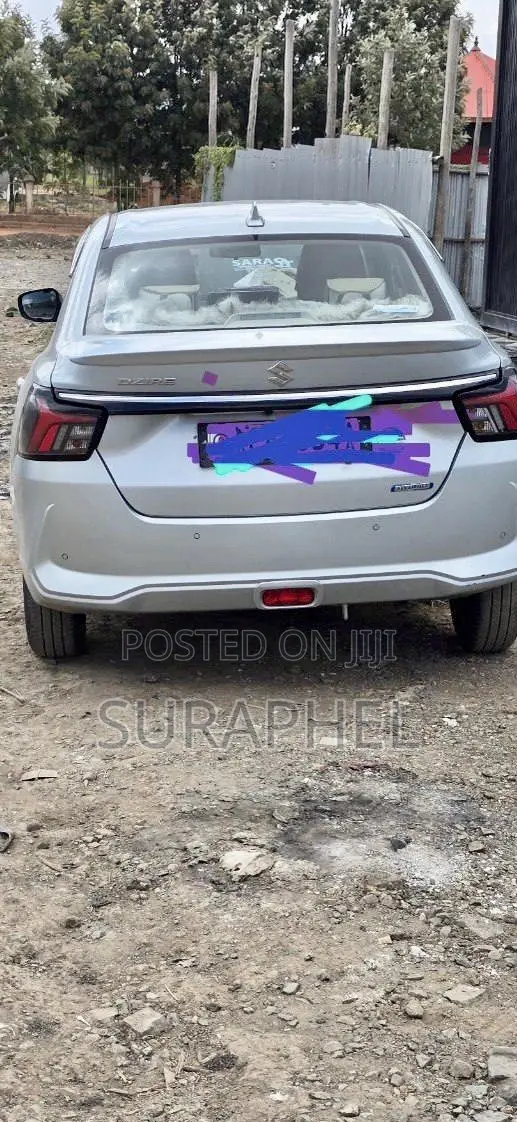 Suzuki Dzire 2025 Silver