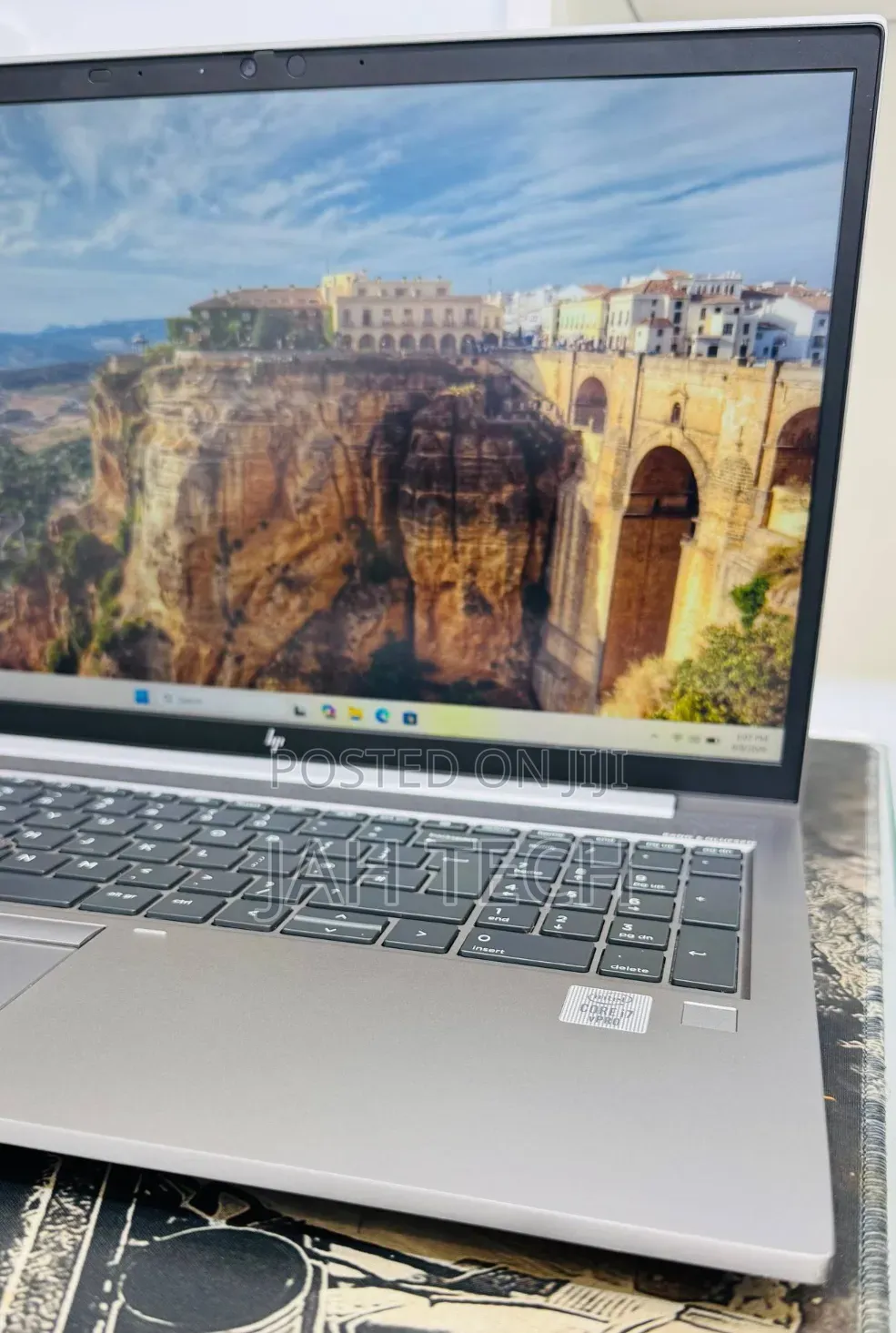 New Laptop HP ZBook Studio G8 16GB Intel Core i7 SSD 512GB