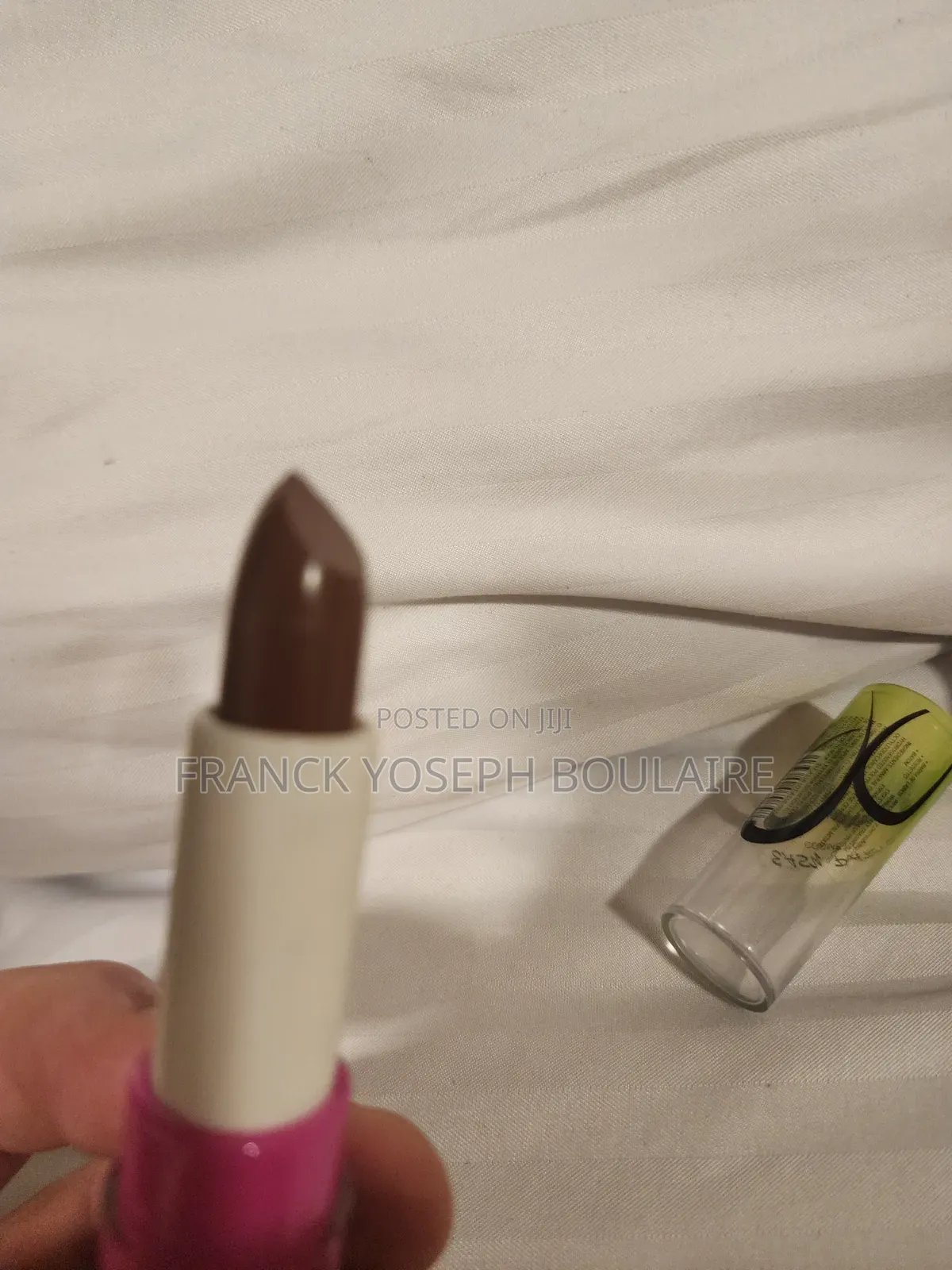 Lipstick B