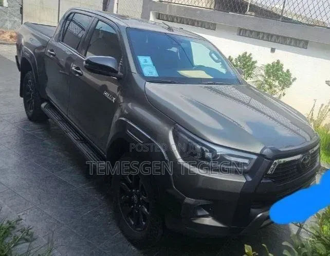 Toyota Hilux 2021