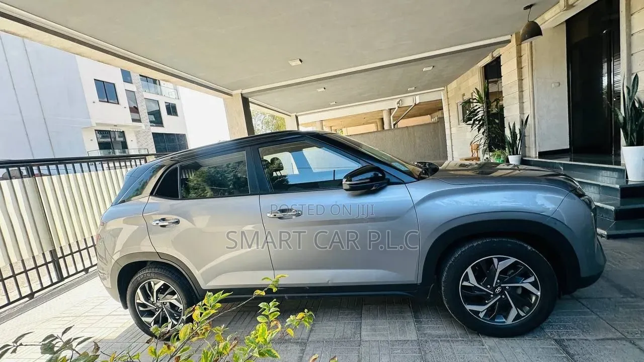 Hyundai Creta 2023 Silver