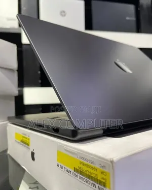 New Laptop Apple MacBook Pro 2024 M4 Max 48GB Apple M4 Max SSD 2T