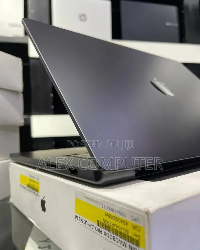 New Laptop Apple MacBook Pro 2024 M4 Max 48GB Apple M4 Max SSD 2T