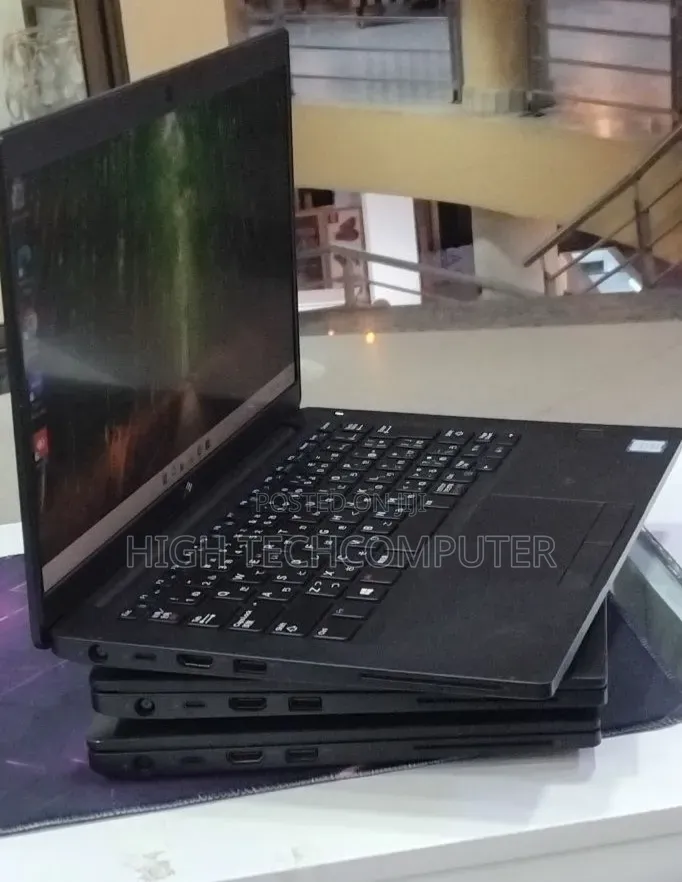 New Laptop Dell Latitude 7390 8GB Intel SSD 256GB