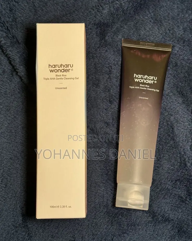 Haruharu Wonder Black Rice Face Wash for Daily Use