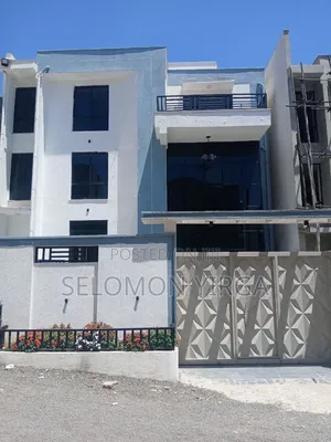 7bdrm House in Adis Ababa, Bole for sale