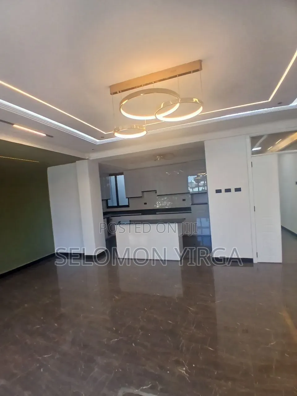 7bdrm House in Adis Ababa, Bole for sale