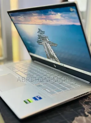 New Laptop HP Envy 15 16GB Intel Core i7 SSD 512GB