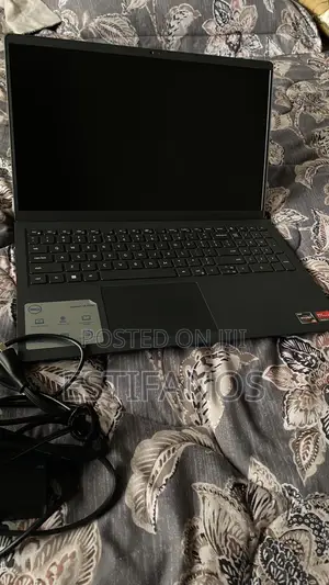 New Laptop Dell Inspiron 15 3000 8GB AMD Ryzen SSD 512GB
