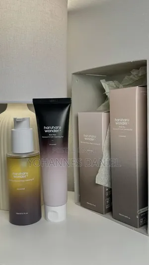 Haruharu Wonder Unscented Facial Wash