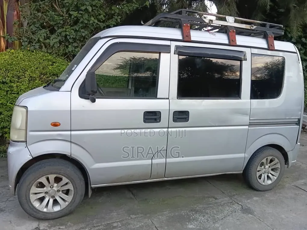Suzuki Every Wagon 2012 Gray