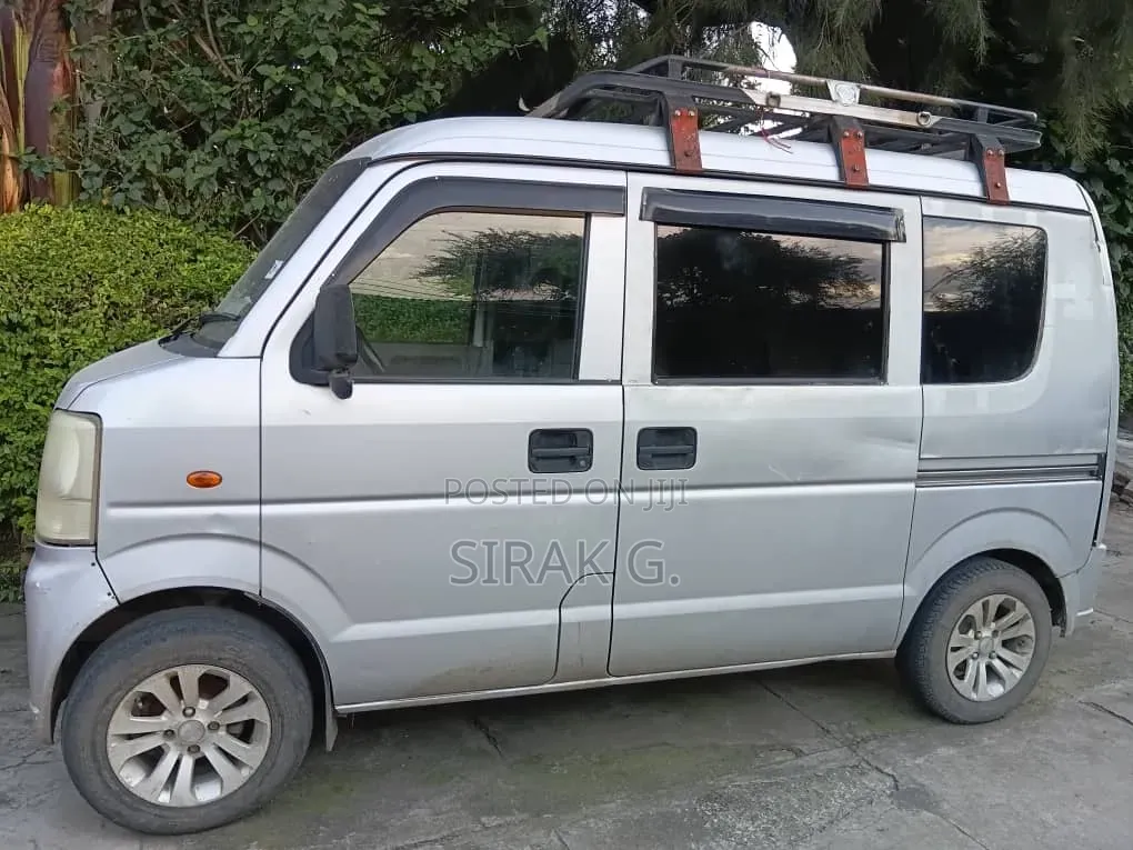 Suzuki Every Wagon 2012 Gray