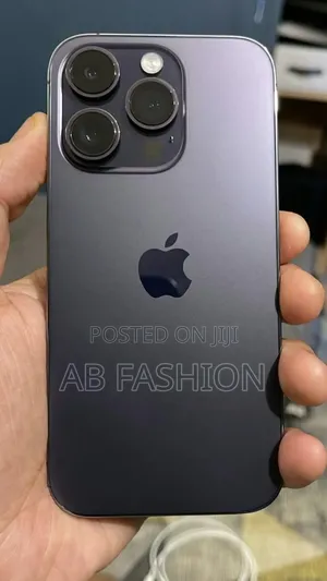 New Apple iPhone 15 Pro 256 GB Black