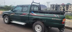 Mitsubishi L200 2000 Blue