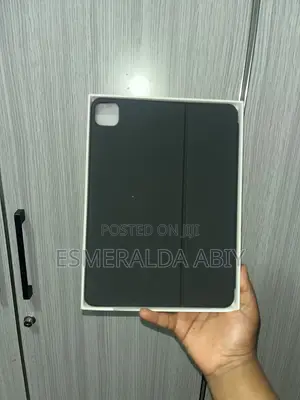 Apple Smart Keyboard Folio