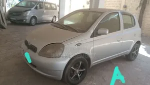 Toyota Vitz 1.0 FWD 3dr 2001 Silver