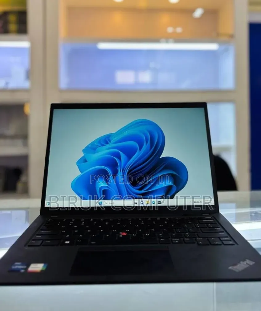 New Laptop Lenovo ThinkPad Yoga 16GB AMD Ryzen 7 SSD 512GB
