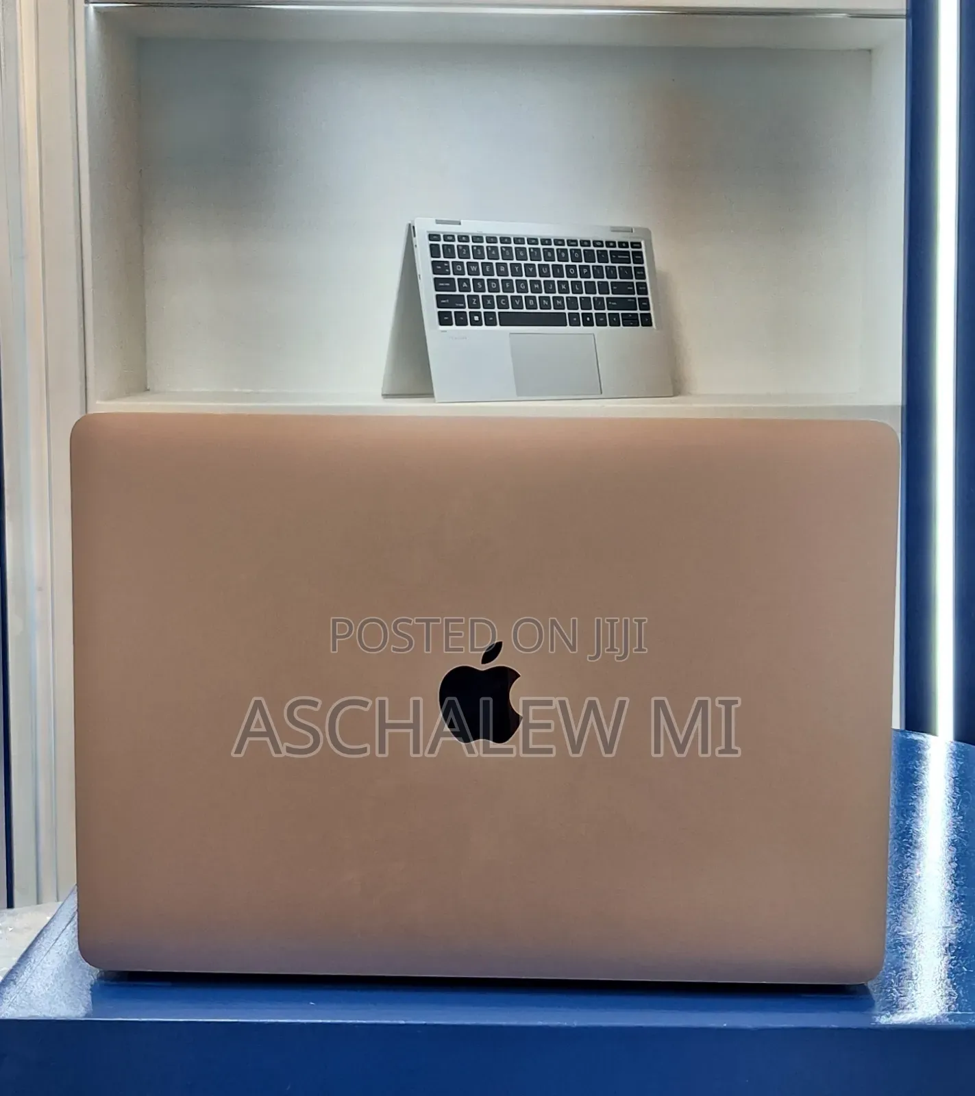 New Laptop Apple MacBook Air 2020 M1 8GB Apple M1 SSD 256GB