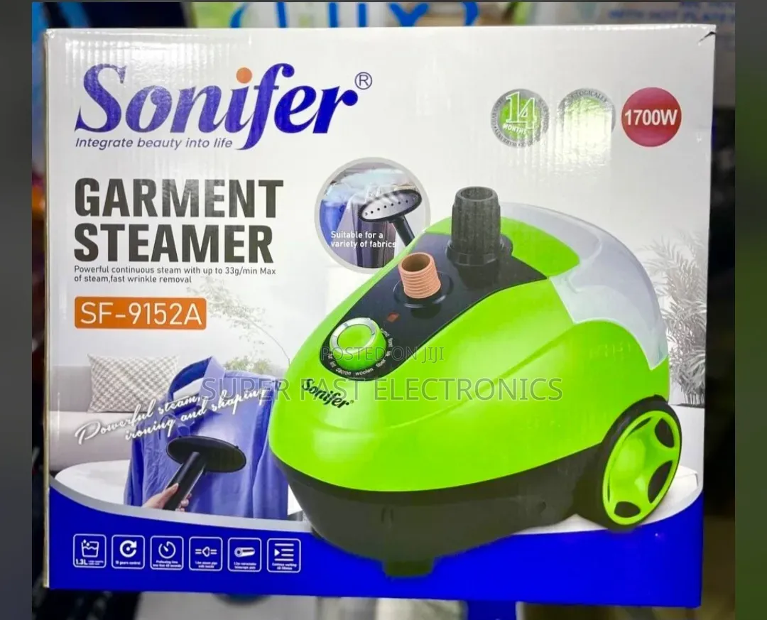 Sonifer Garment Steamer. Featuring a Powerful 1700W