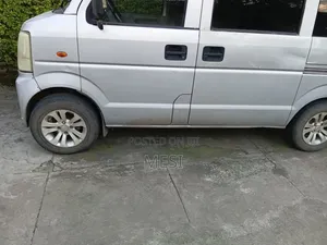 Suzuki Every Wagon 2012 Gray