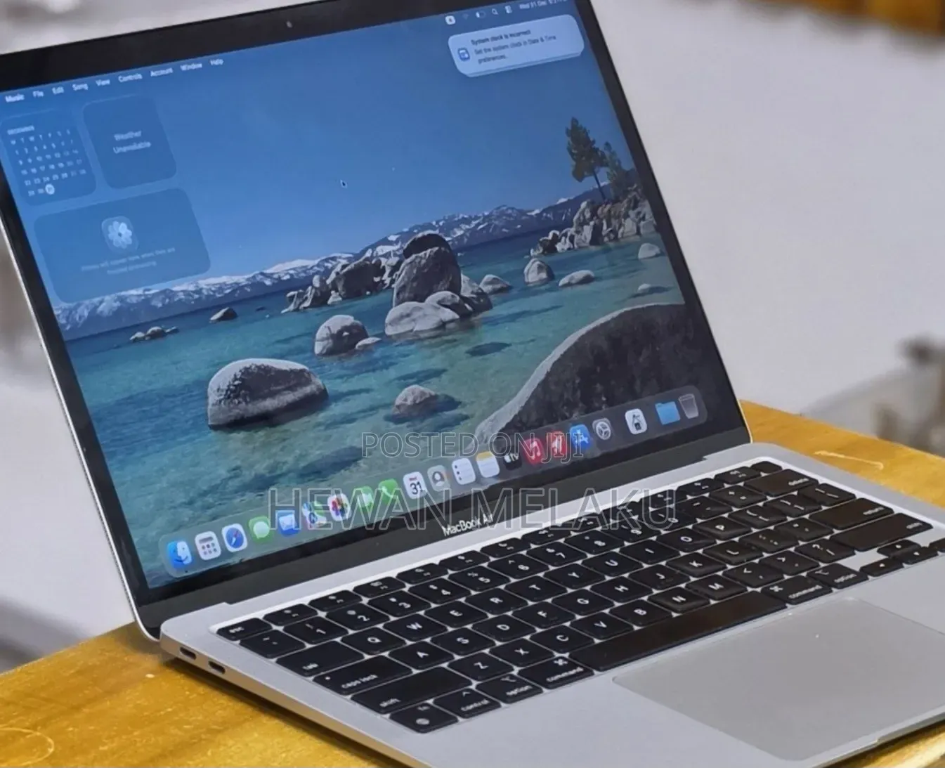 New Laptop Apple MacBook Air 2020 M1 8GB Apple M1 SSD 256GB