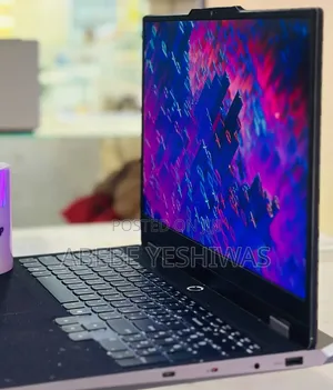 New Laptop Lenovo LOQ 15ARP9 12GB Intel Core i5 SSD 512GB