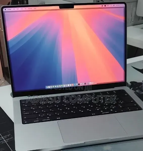 New Laptop Apple MacBook Pro 2024 M4 Pro 16GB Apple M4 Pro SSD 512GB