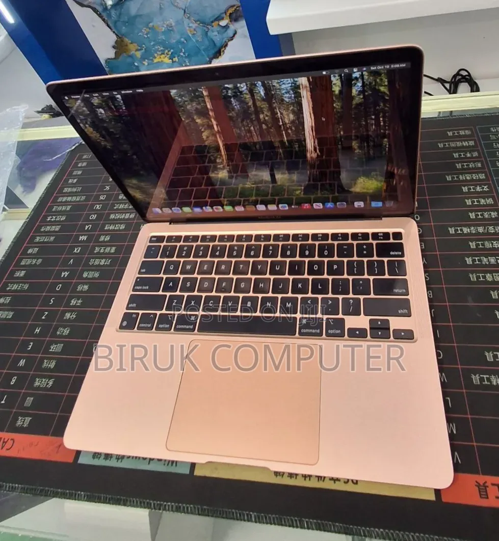 New Laptop Apple MacBook Air 2020 M1 8GB Apple M1 SSD 256GB