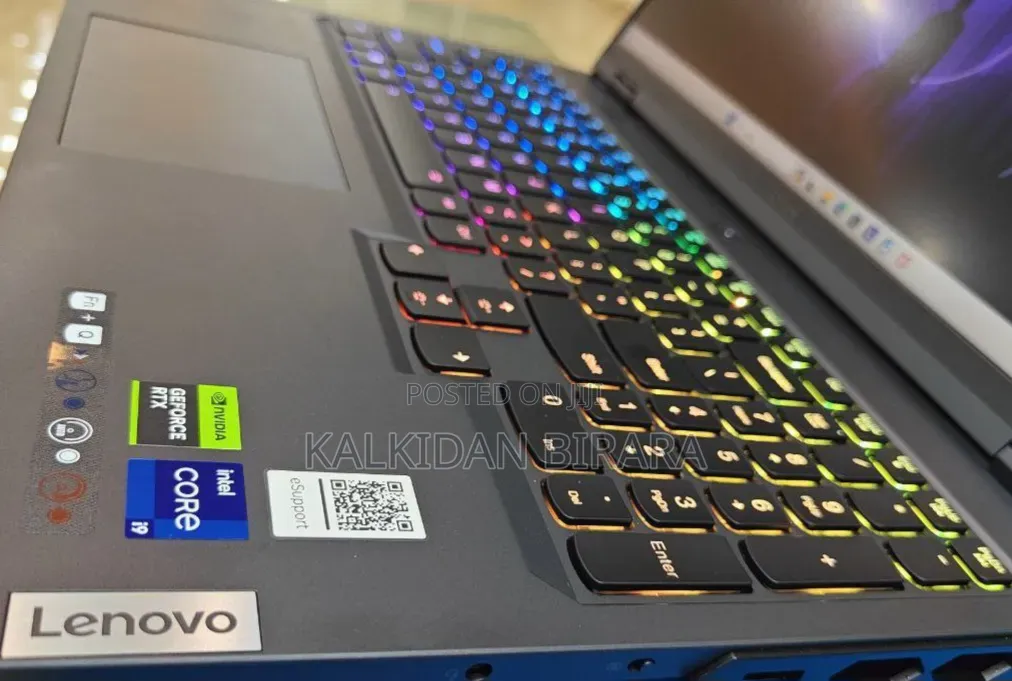 New Laptop Lenovo Legion Pro 7 32GB Intel Core i9 SSD 1T