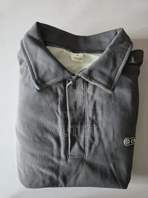 Long Sleeve Collared Sweatshirt