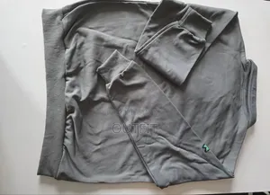 Long Sleeve Collared Sweatshirt