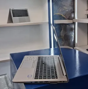 New Laptop HP EliteBook 840 G5 8GB Intel Core i7 SSD 512GB