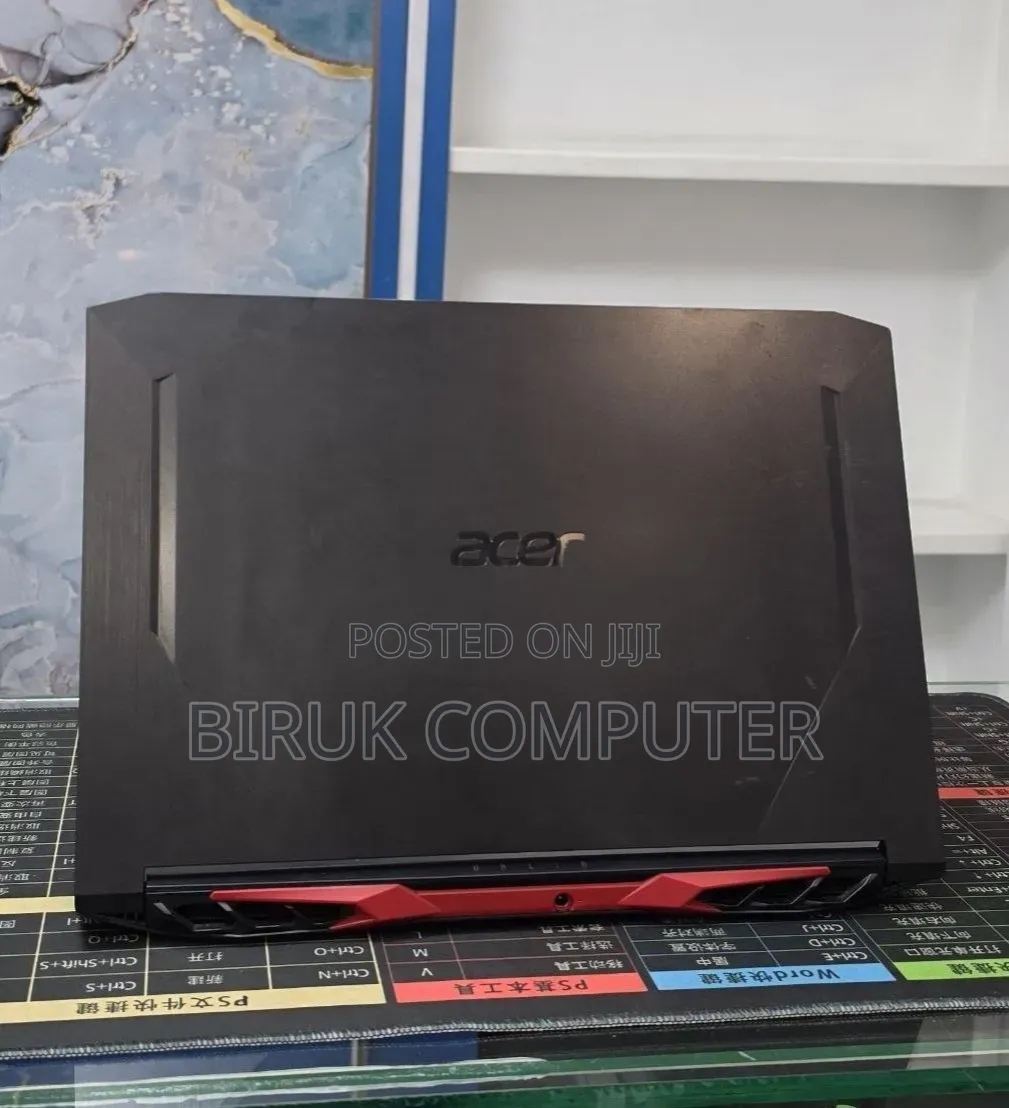 New Laptop Acer Nitro 5 8GB Intel Core i5 SSD 256GB