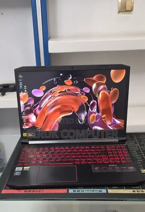 New Laptop Acer Nitro 5 8GB Intel Core i5 SSD 256GB
