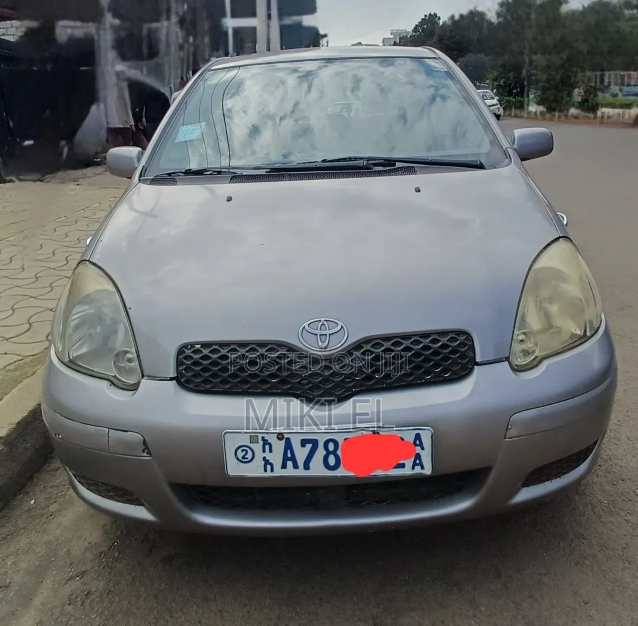 Toyota Vitz 1.3 AWD 5dr 2004 Gray