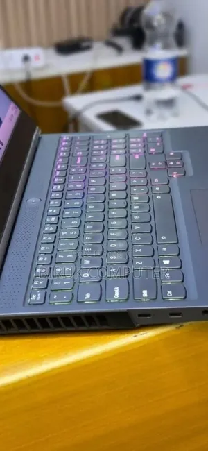 New Laptop Lenovo Legion 7 16GB Intel Core i7 SSD 512GB