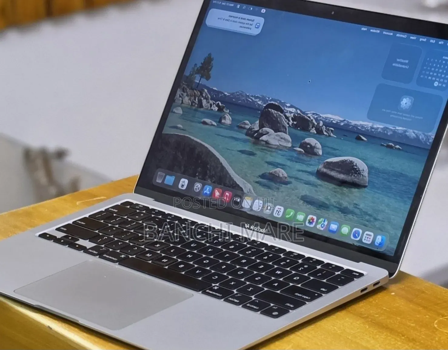 New Laptop Apple MacBook Air 2020 M1 8GB Apple M1 SSD 256GB