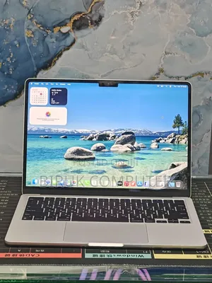 New Laptop Apple MacBook Air 2022 M2 8GB Apple M2 SSD 256GB