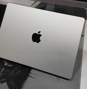 New Laptop Apple MacBook Pro 2024 M4 16GB Apple M4 SSD 512GB