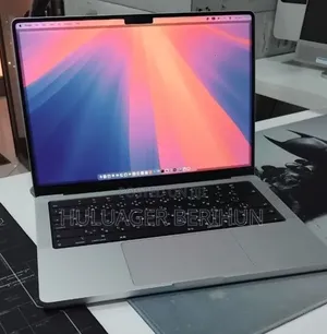 New Laptop Apple MacBook Pro 2024 M4 16GB Apple M4 SSD 512GB